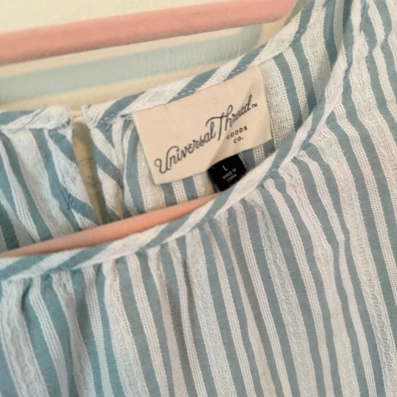 Universal Thread Muted Teal and White Striped Blouse Women’s Large - Picture 2 of 5